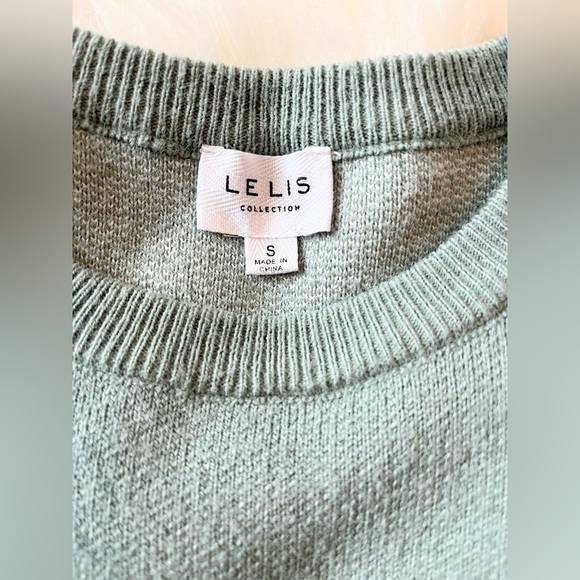 Smiley Face Crop Top Women’s Sweater Le Lis Size S Sage - Picture 3 of 14